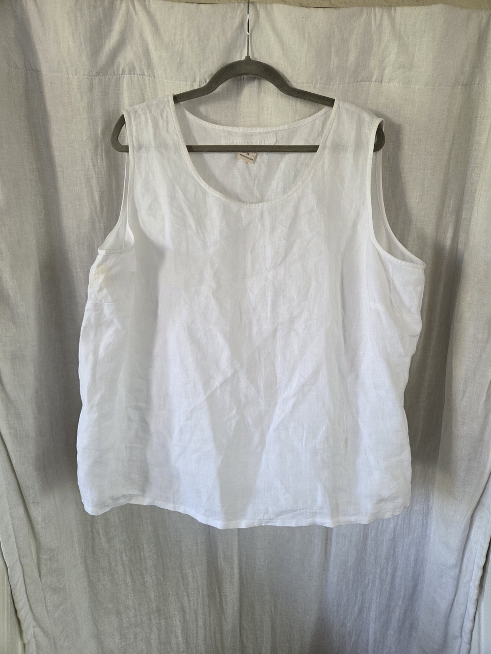 David Dari | White Linen Relaxed Scoop Tank